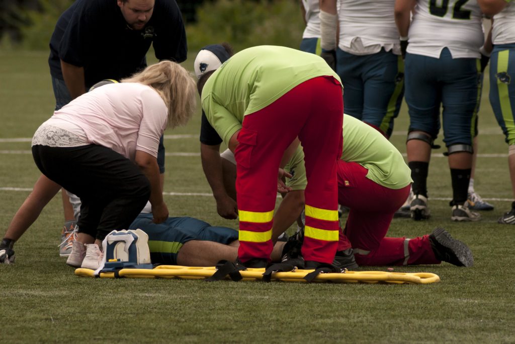 DSC2099 HOW TO PREVENT THE 3 OF THE MOST COMMON SPORT INJURIES